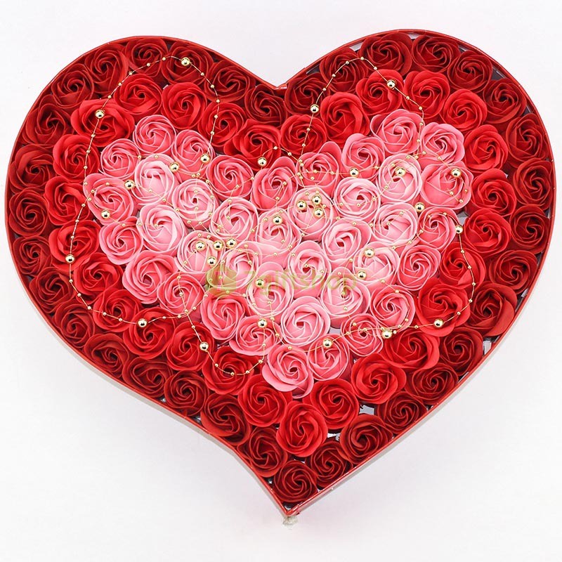 Hoa Xà Phòng 100 Bông Hình Trái Tim (Đỏ)